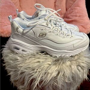 White/Skechers/Memory Foam/Lace Up/Size 8.5